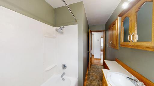 813 Pillsbury Avenue, Albert Lea, MN 56007