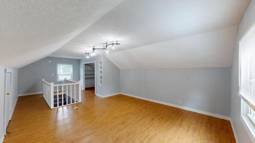 813 Pillsbury Avenue, Albert Lea, MN 56007