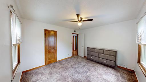 813 Pillsbury Avenue, Albert Lea, MN 56007