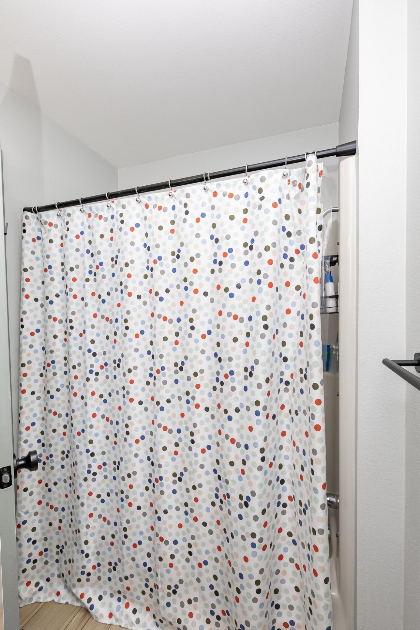 Bathroom 2 - Full