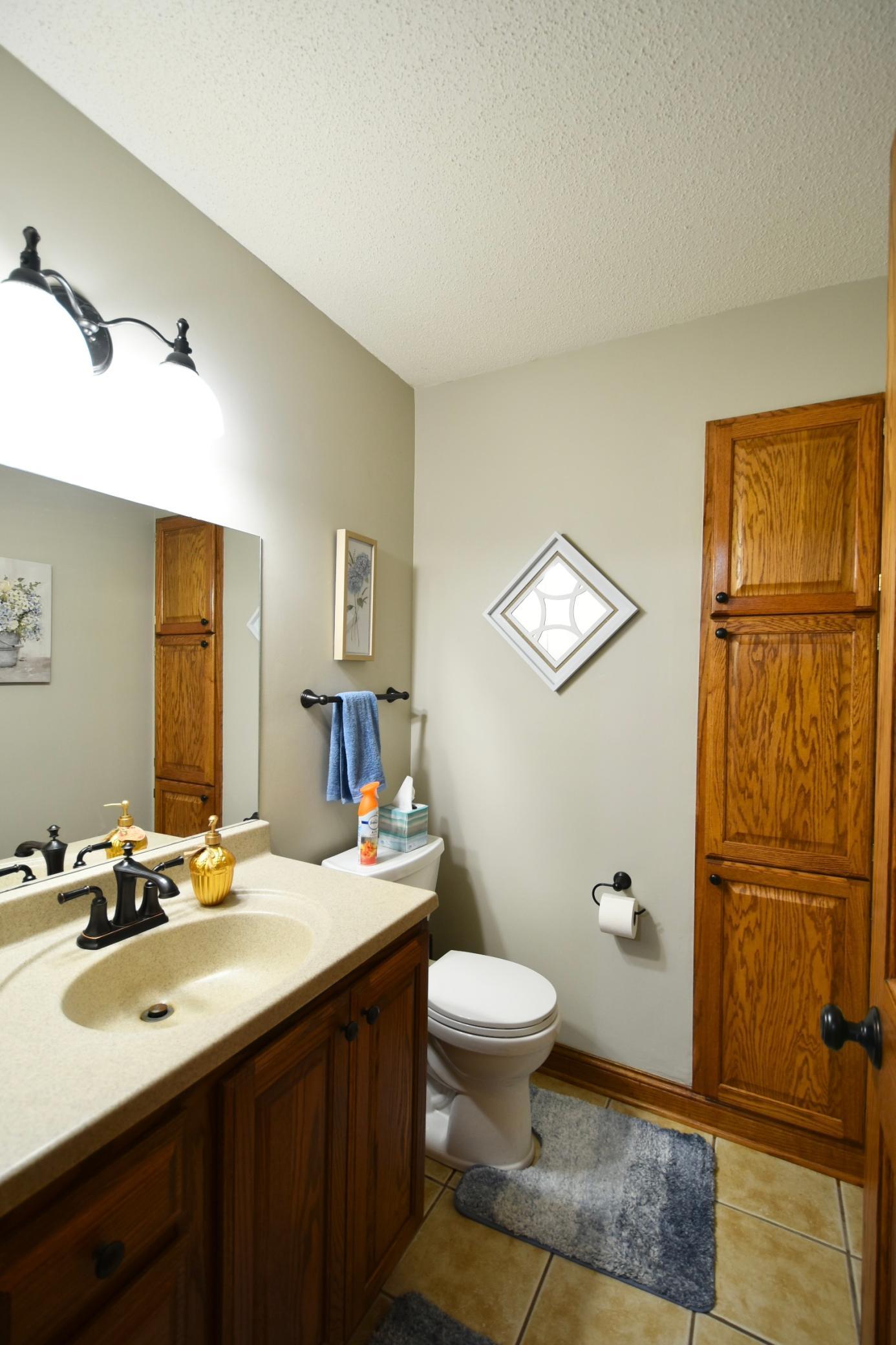 guest bathroom-main floor