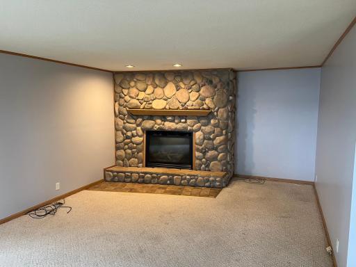 24598 608th Avenue, Litchfield, MN 55355