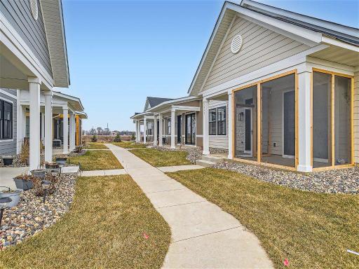 5013 216th St W - MLS Sized - 025 - 37 Views.jpg