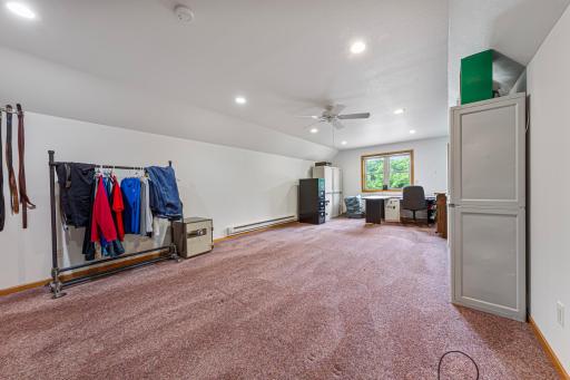 40 bonus room.jpg