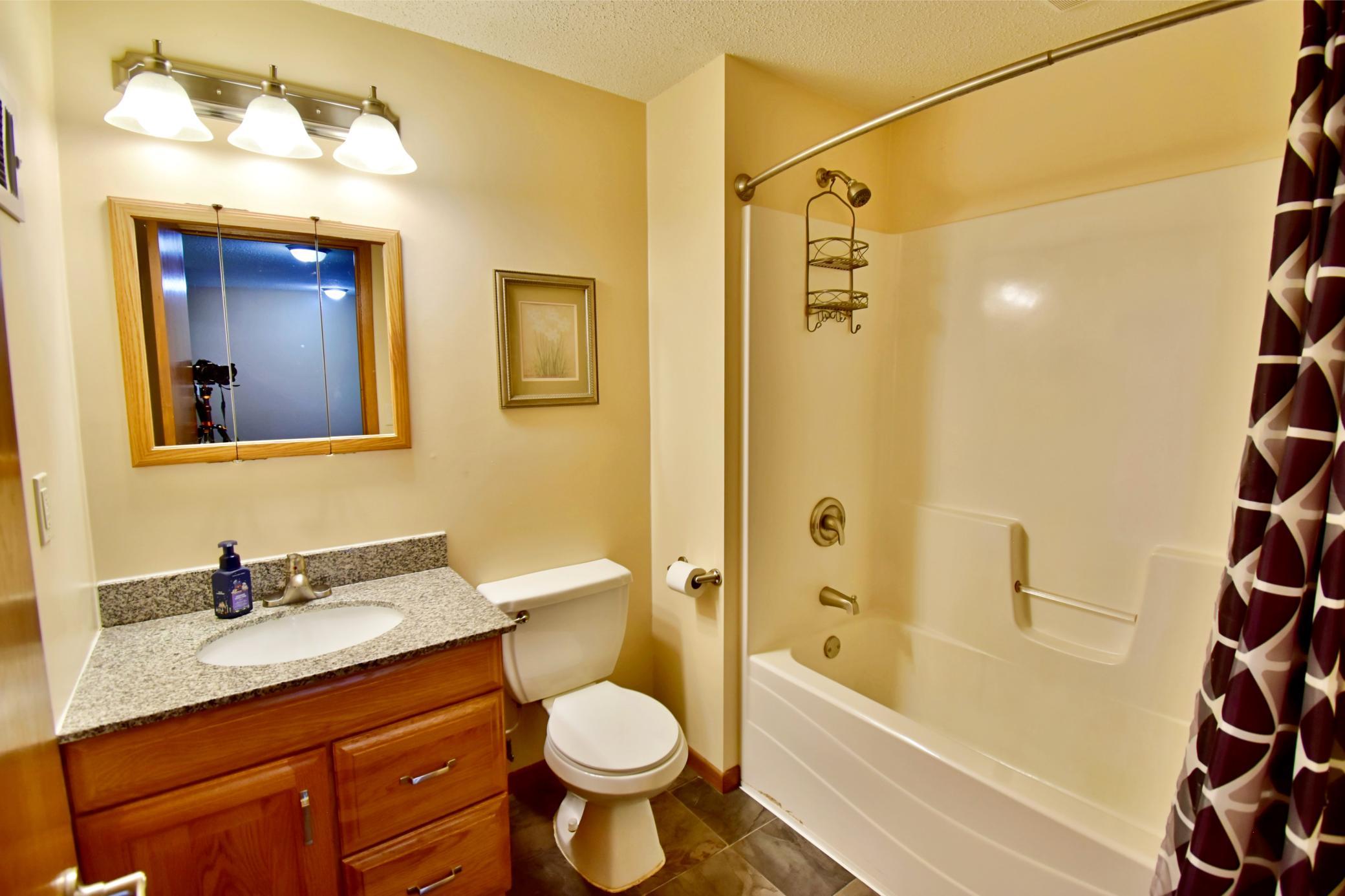 Lower level full bath.