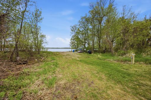 33963 300th Avenue, Dent, MN 56528