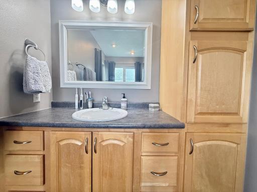 4742 44th Street S, Fargo, ND 58104