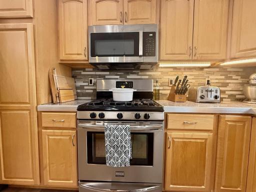 4742 44th Street S, Fargo, ND 58104