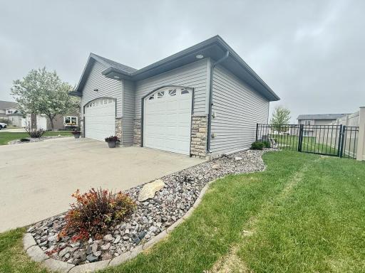 4742 44th Street S, Fargo, ND 58104