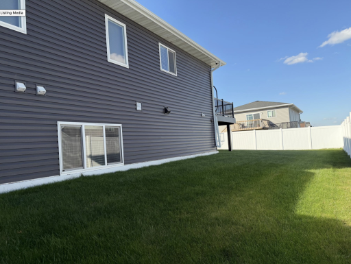 1138 46th Avenue S, Moorhead, MN 56560