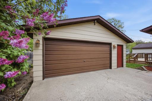 513 N 19 Ave N, Fargo, ND 58102
