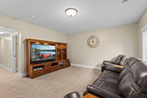 3810 Wilds Ridge NW, Prior Lake, MN 55372