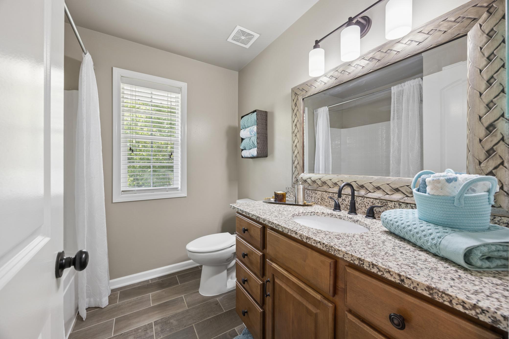2d level main bath