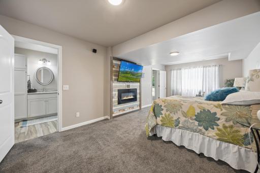 7891 Claiborne Lane, Inver Grove Heights, MN 55076