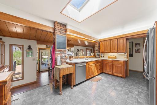 1304 34th Drive NE, Austin, MN 55912