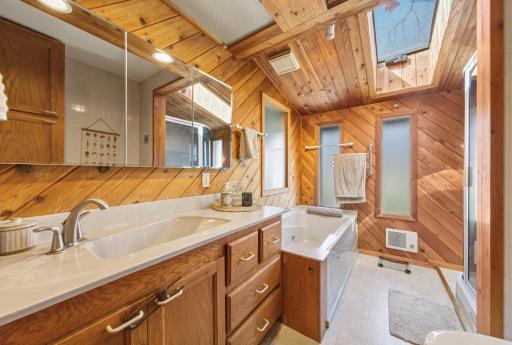 1304 34th Drive NE, Austin, MN 55912