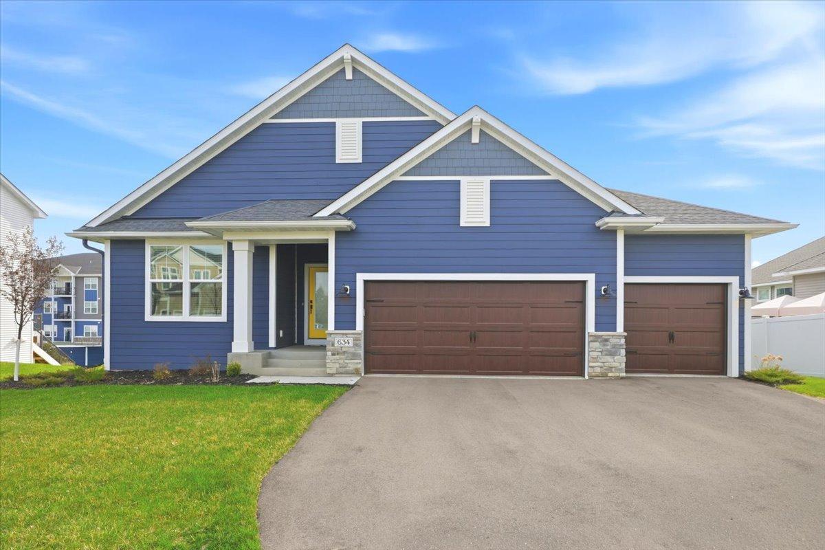 1-Front of Home.jpg
