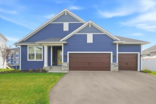 634 Elizabeth Way, Hudson, WI 54016