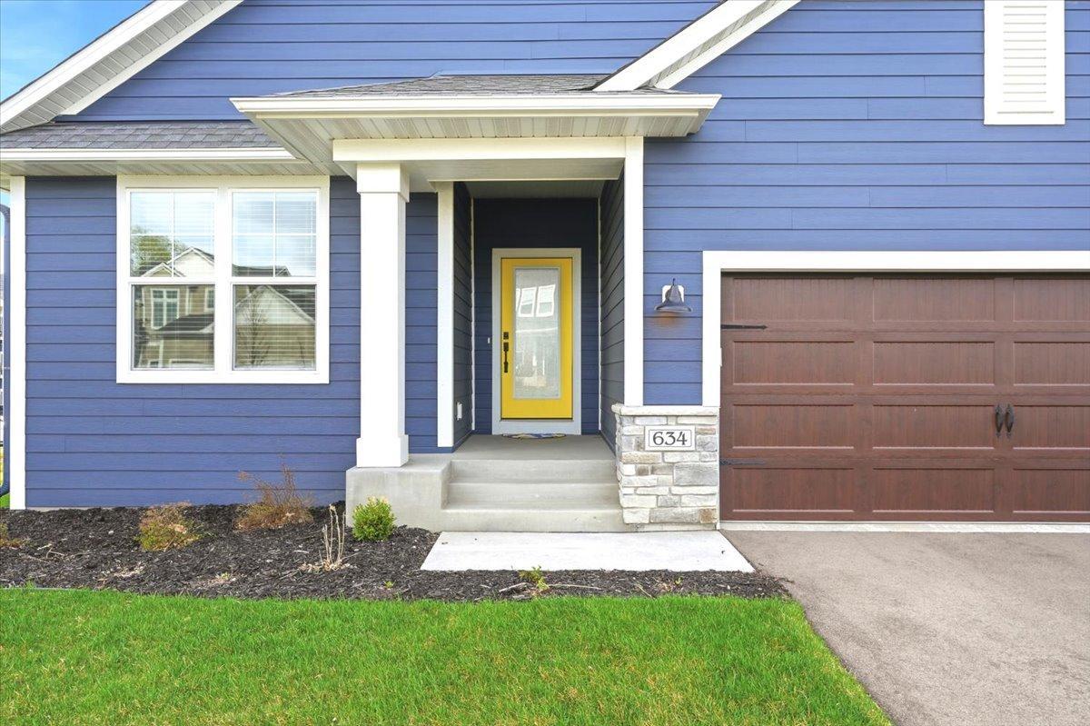 3-Front of Home.jpg