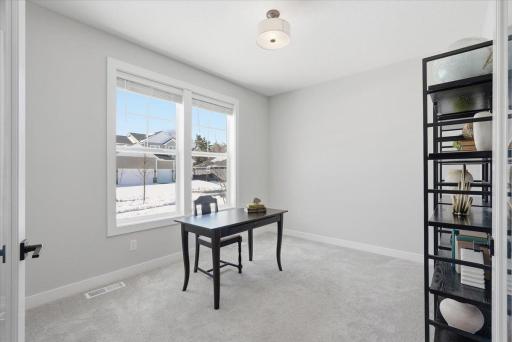 634 Elizabeth Way, Hudson, WI 54016