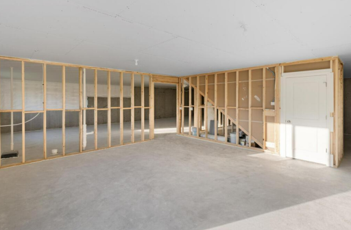 PHOTO OF A DIFFERENT HOME WITH SIMILAR PLAN.