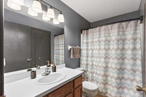 14025 44th Place N, 4, Minneapolis, MN 55446