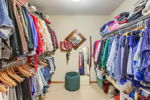 10538 Scott Ave N - Web Quality - 028 - 23 Closet.jpg