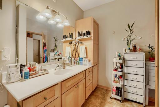 2850 Cedar Ave S #202 - MLS Sized - 019 - 19 Primary Bathroom.jpg
