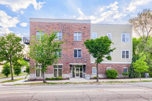 2850 Cedar Ave S #202 - MLS Sized - 002 - 02 Exterior Front.jpg