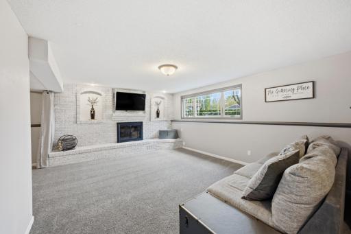 1808 Prairie Lane S, Fargo, ND 58103
