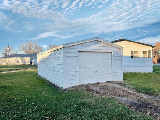 513 N Main Street, Sanborn, MN 56083