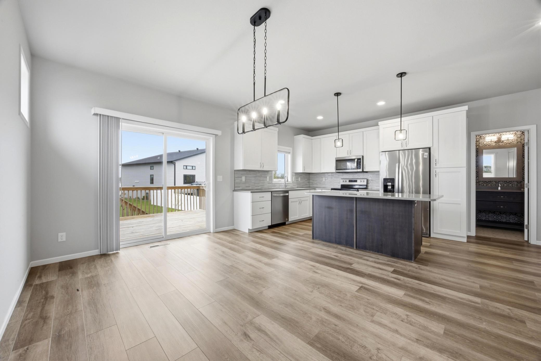 Dining/Kitchen