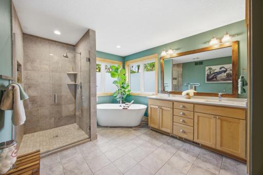 692 Shelerud Drive, Saint Paul, MN 55123