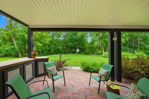 692 Shelerud Drive, Saint Paul, MN 55123