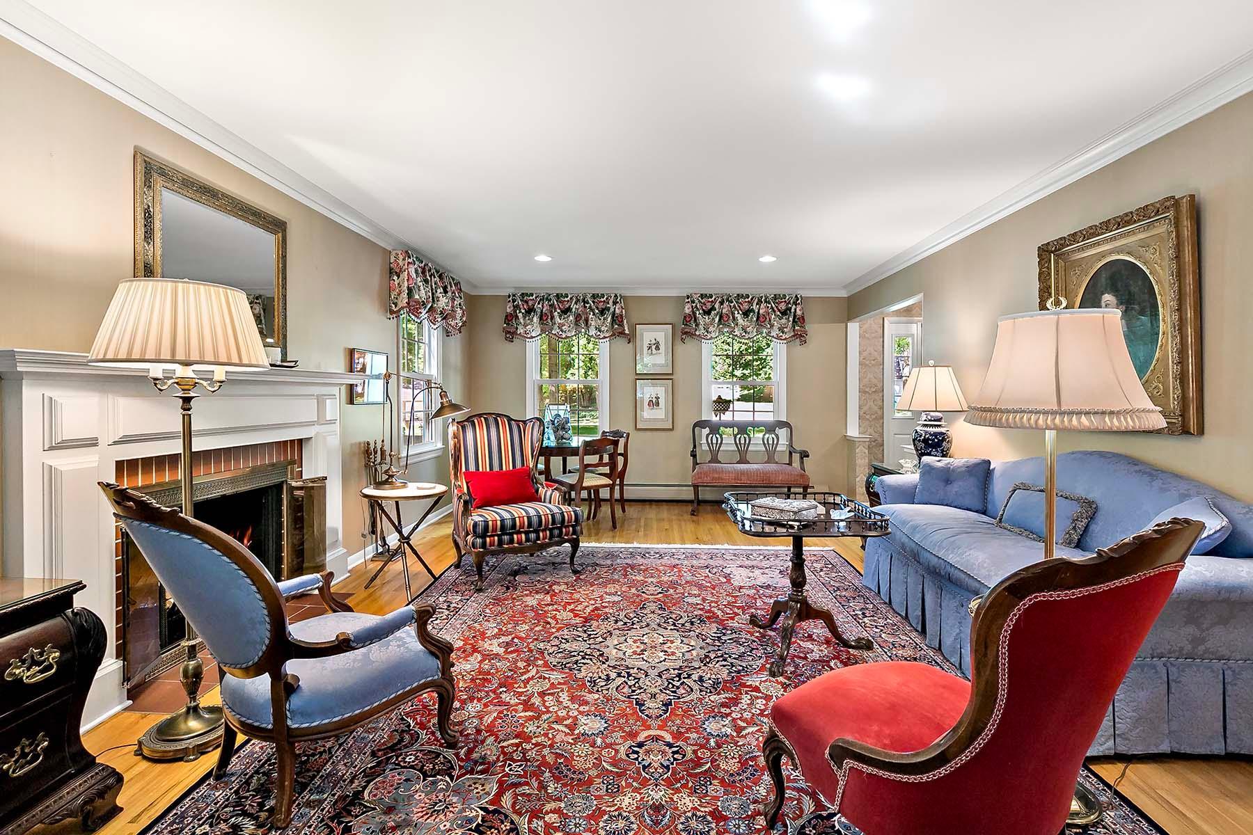 Great space to gather and entertain