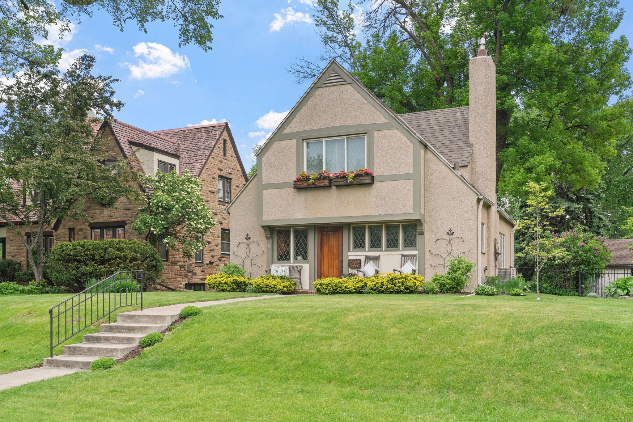 Stunning Tudor