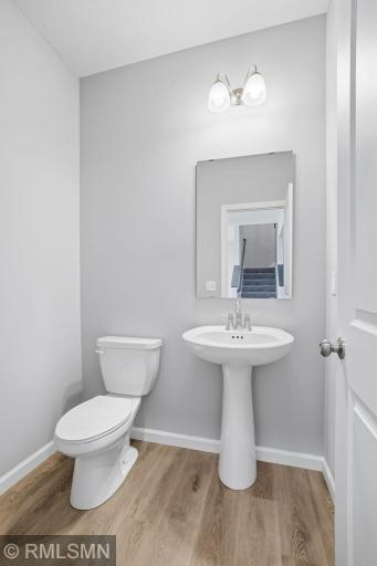 MODEL PHOTOS. PHOTOS OF PREVIOUSLY FINISHED HOME.