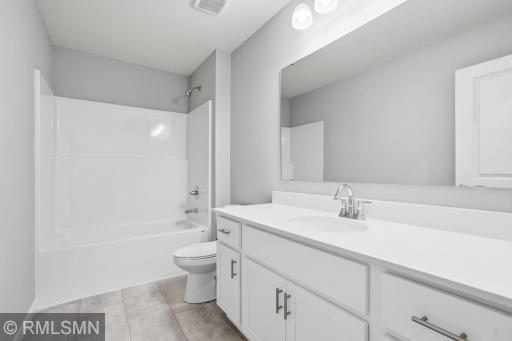 MODEL PHOTOS. PHOTOS OF PREVIOUSLY FINISHED HOME.