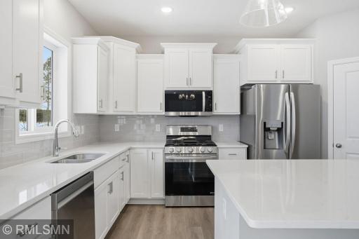 MODEL PHOTOS. PHOTOS OF PREVIOUSLY FINISHED HOME.