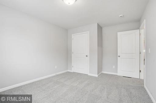 MODEL PHOTOS. PHOTOS OF PREVIOUSLY FINISHED HOME.
