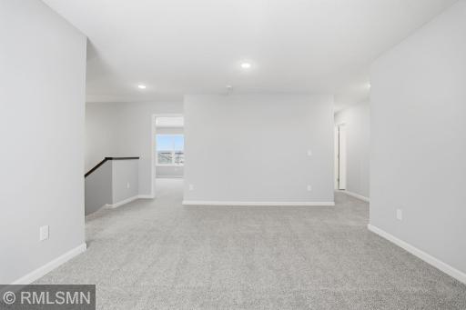 MODEL PHOTOS. PHOTOS OF PREVIOUSLY FINISHED HOME.
