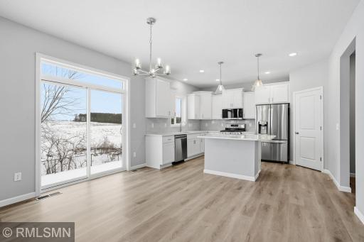 MODEL PHOTOS. PHOTOS OF PREVIOUSLY FINISHED HOME.