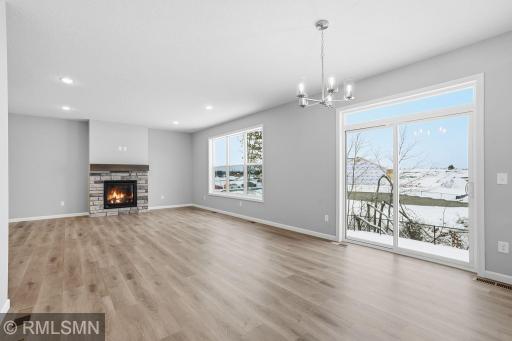 MODEL PHOTOS. PHOTOS OF PREVIOUSLY FINISHED HOME.