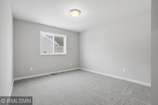 MODEL PHOTOS. PHOTOS OF PREVIOUSLY FINISHED HOME.