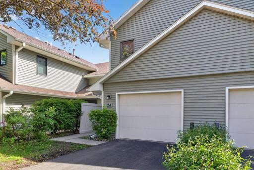24 Elton Ridge Court NW, Rochester, MN 55901