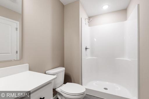MODEL PHOTOS. PHOTOS OF PREVIOUSLY FINISHED HOME.