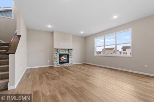 MODEL PHOTOS. PHOTOS OF PREVIOUSLY FINISHED HOME.