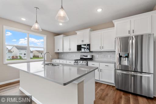 MODEL PHOTOS. PHOTOS OF PREVIOUSLY FINISHED HOME.