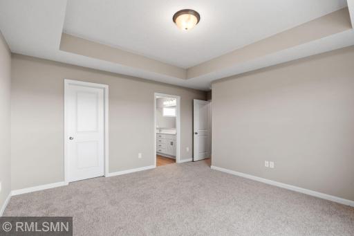 MODEL PHOTOS. PHOTOS OF PREVIOUSLY FINISHED HOME.