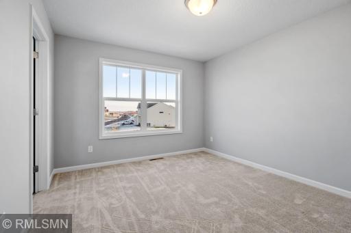 MODEL PHOTOS. PHOTOS OF PREVIOUSLY FINISHED HOME.